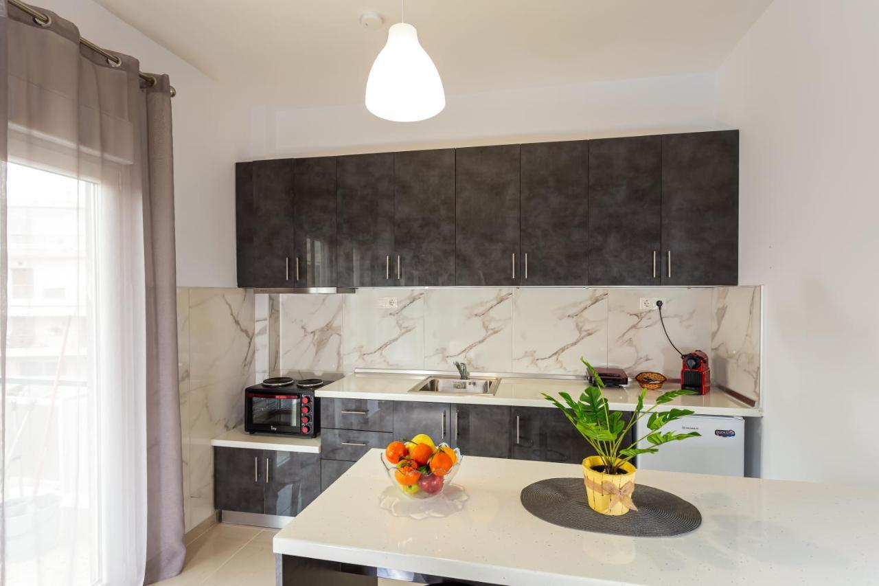 Classic Apartment Thessaloniki Buitenkant foto